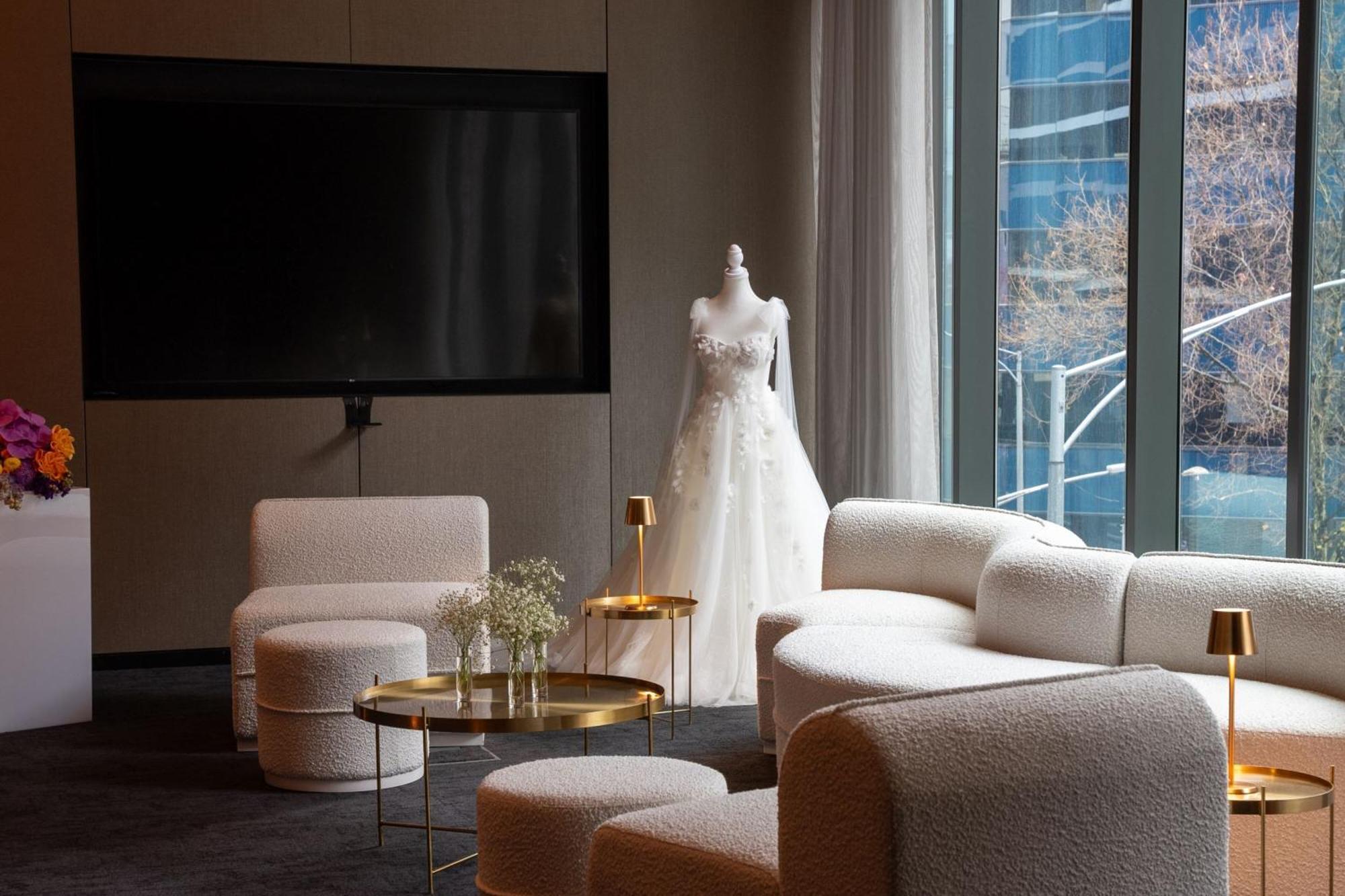 W Melbourne Hotel Bagian luar foto The Bridal Suite